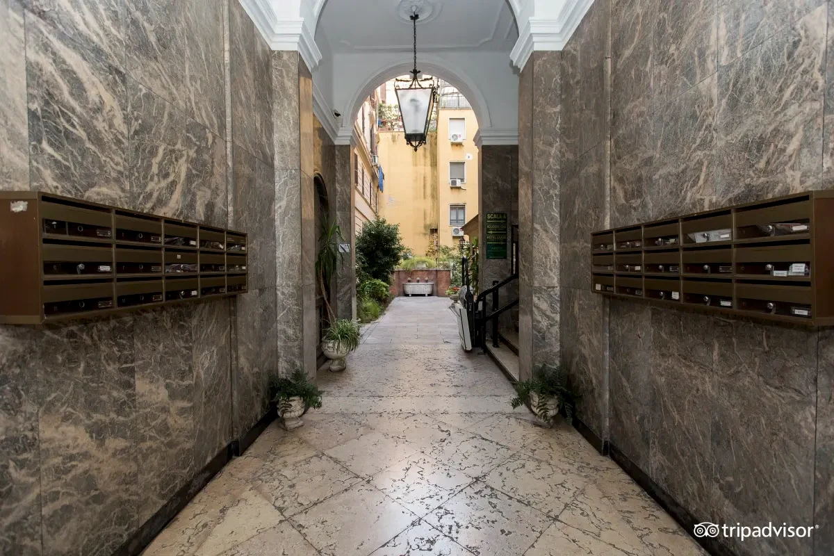 Il cortile interno del Lilium Hotel