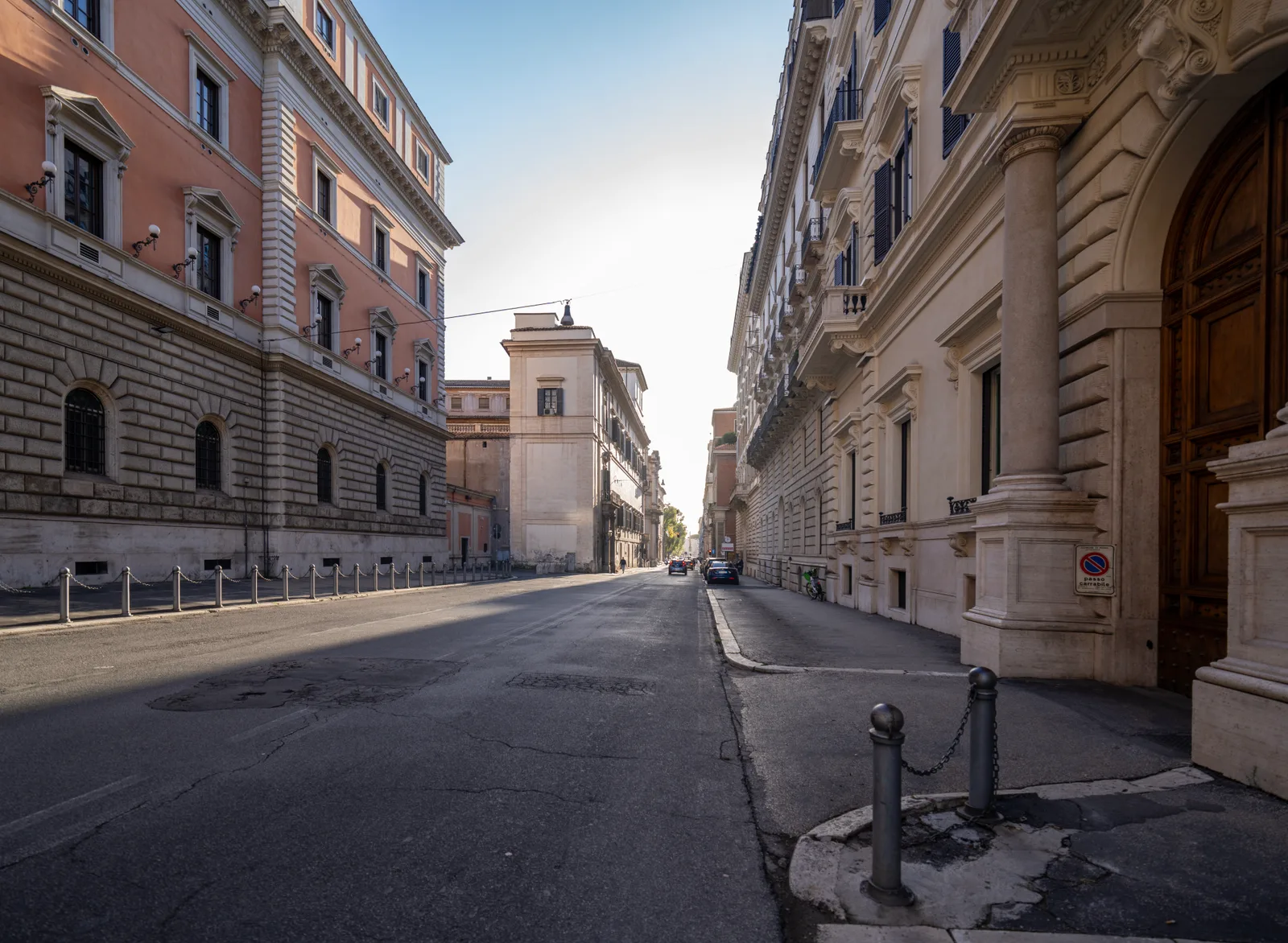 Via Venti Settembre, the Umbertine axis that runs from the hotel down towards Piazza della Repubblica and Termini, Rome